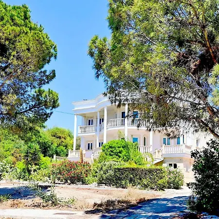 Ivory Mansion Βίλα