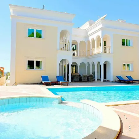 Ivory Mansion Coral Bay